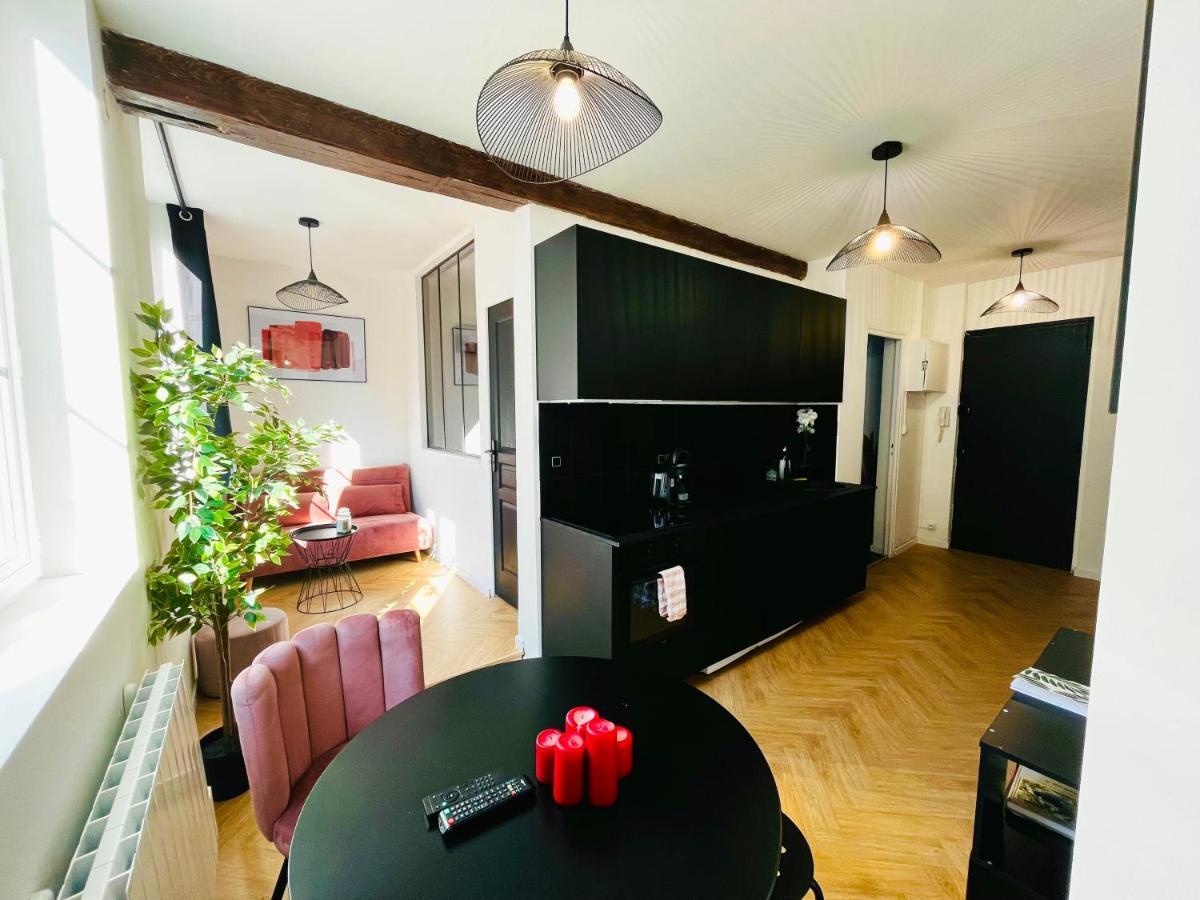 La Roseraie Apartment รูออง ภายนอก รูปภาพ