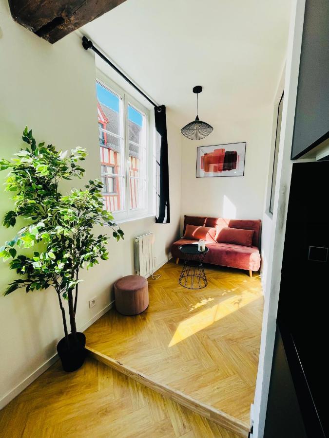 La Roseraie Apartment รูออง ภายนอก รูปภาพ